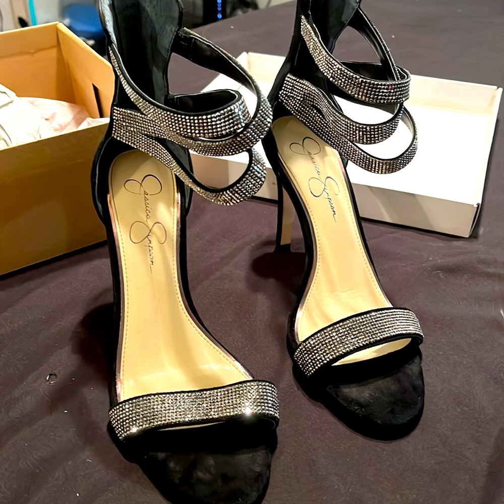Jessica Simpson heels - Picture 3 of 4